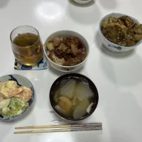 今日から晩御飯も通常運転☆ねぎま丼☆鍋キューブでスープ（えび・白菜・しめじ）☆サラダ（えび・ブロッコリー・ゆで卵）☆帆立と数の子の松前漬け|Saharaさん