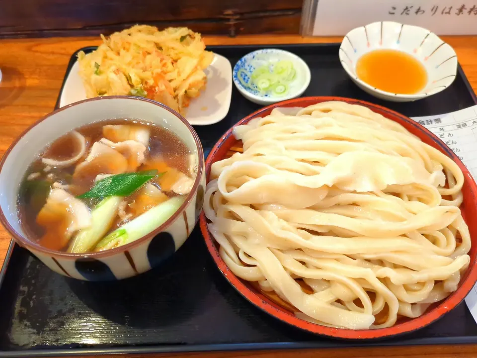 駕籠休み肉汁うどん＆かき揚げ|とへとへさん