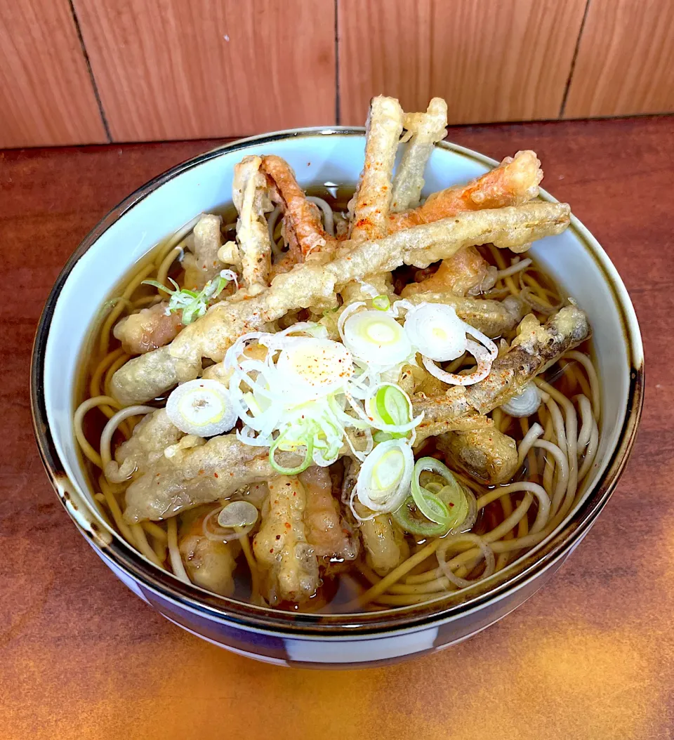 最新版・立ち食いそば名店100［首都圏編］会津（堀切菖蒲園）ゴボウ天そば 250107|ゆうじ.さん