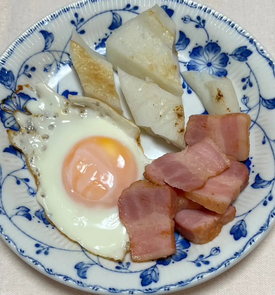 今朝の朝食|マシュマロールさん