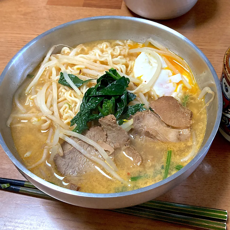 とんこつラーメン|みんみんさん