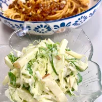 Apple Cabbage Salad and Spaghetti Bolognese|gonbenさん