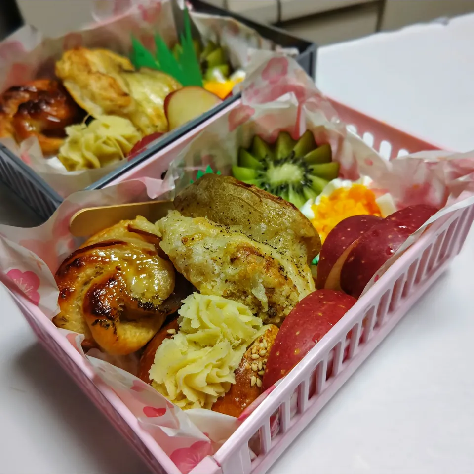 今日のパン弁当|魔女の食卓さん