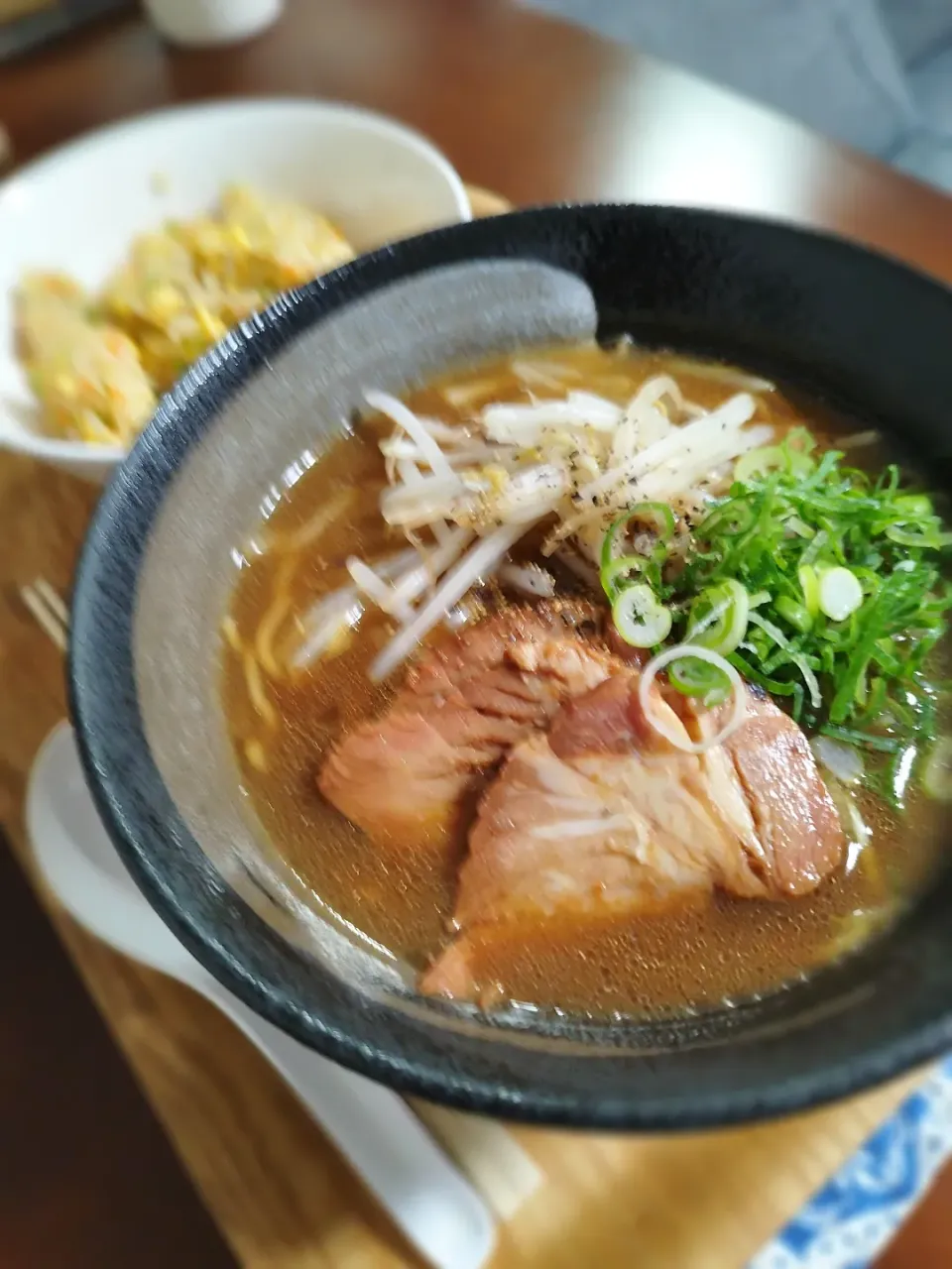 寒い日はアツアツラーメン、和歌山ラーメンｔチャーハン|マイキーさん