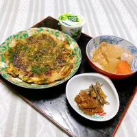 grandmaの晩ごはん☆ 今夜は大根を煮て…お餅入りお好み焼きで頂きます|kaoriさん