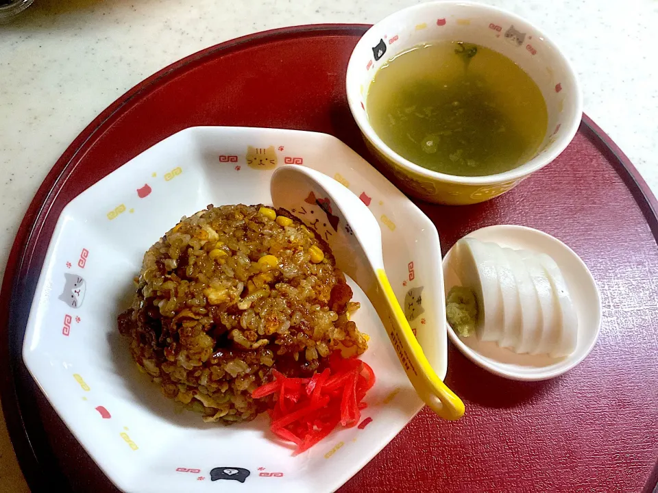 焼肉チャーハンと牛蒡スープ|こっぷさん