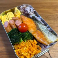 お弁当|メガネおばさんさん