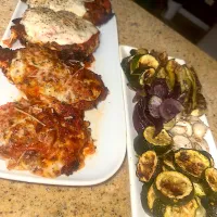 Chicken Parmesan with roasted veggies|Tawanjaさん