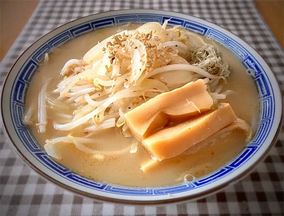 お家でラーメンランチ|🌻ako ·͜·♡peco🌻さん