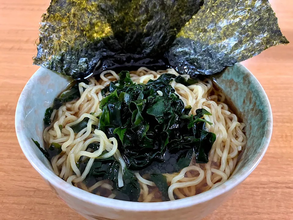 ＊育ち盛りの子どもおやつ＊わかめラーメン🍜＊|＊抹茶＊さん