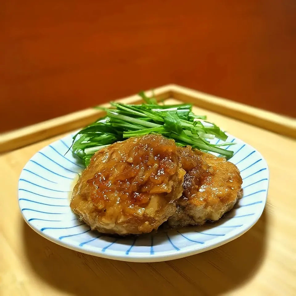 豚モモ肉のソテー🐷オニオンソースがけ|森のごはん屋さんさん