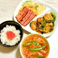 鶏肉のカレー煮  うどんスープdeキムチスープ|tapmamさん