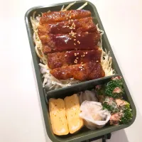 トンテキ弁当🌷|きゅーさん