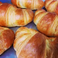 明日のパン
「クロワッサン🥐」
気温が低いので時間がかかったけど 😆(^^)美味いよ|ばくあんしゃさん