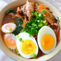 1/10のお昼ごはん
サッポロ一番味噌ラーメン|卯月さん