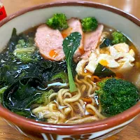 マルちゃん正麺🍜、醤油味❗️(^^)✨|サソリさん