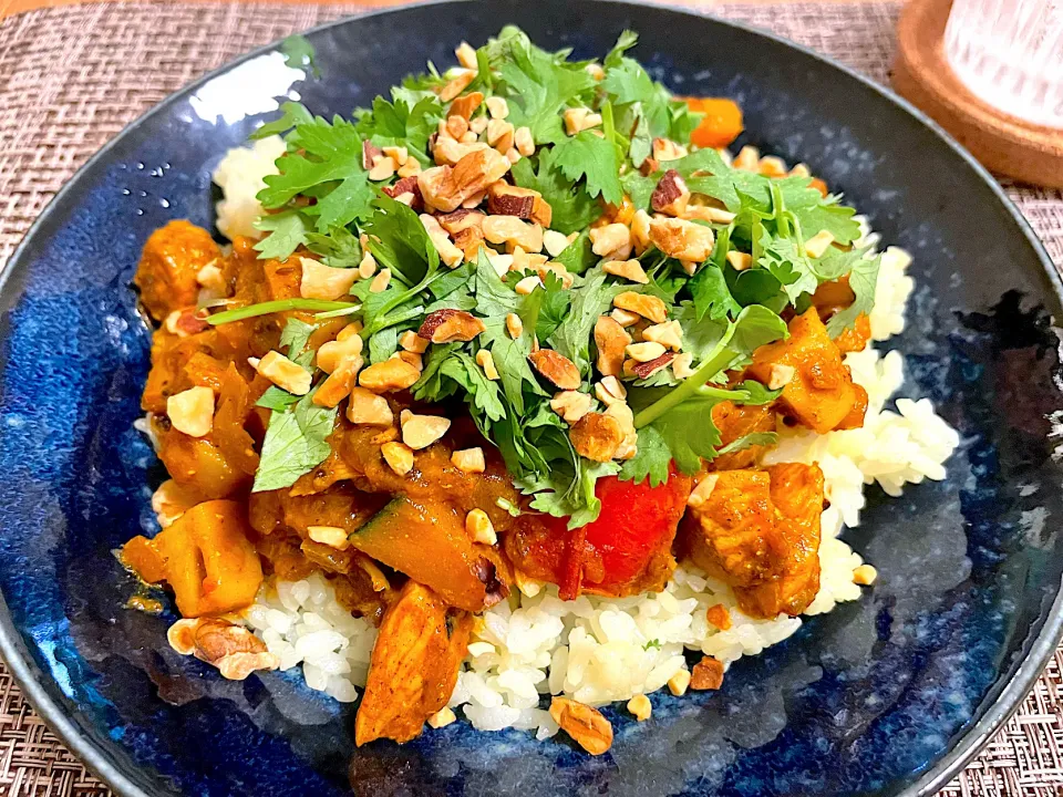 蓮根とカボチャのスパイスカレー🍛|丹野カリナさん