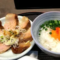 とろ肉別盛り＋辛玉ごはん(らーめん抜き）|ま〜てぃんさん