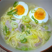 ゆず塩ラーメン|すくらんぶるえっぐさん