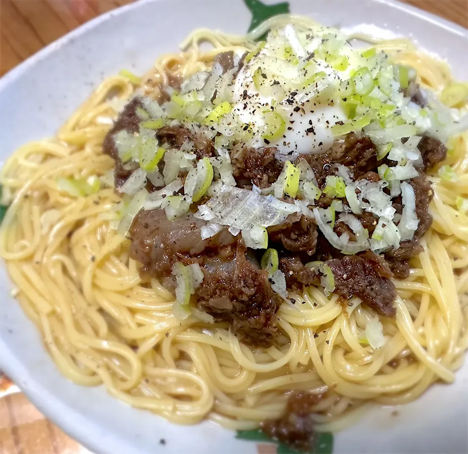 牛すじ煮込み温麺、温玉トッピング|buhizouさん