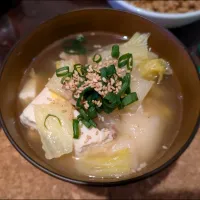 白菜と豆腐の和風だし、餅入り|石川ティハルさん