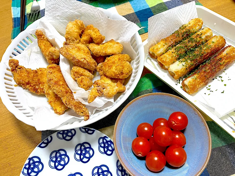 しらいのりこさんのレシピ✴︎唐揚げ🍗、ちくわの磯辺揚げ|1614さん