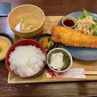 お昼🍚ジャンボたらカツ定食🐟|Kojiさん