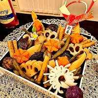 お正月料理💕 煮物… 干し椎茸 人参 レンコン タケノコ 凍み豆腐 鶏もも ゴボウ インゲン  椎茸の戻し汁もつかいました。