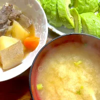 肉じゃが　アボカド🥑刺身　味噌汁|4jinoanataさん