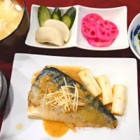 鯖の味噌煮定食|伊藤央さん