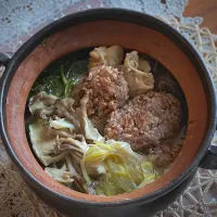 きりたんぽ風　鶏とせりと切り餅玄米団子の鍋|チイホ✨さん