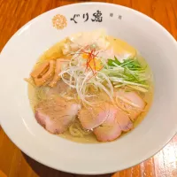 雲呑鶏塩ラーメン| じょうさん