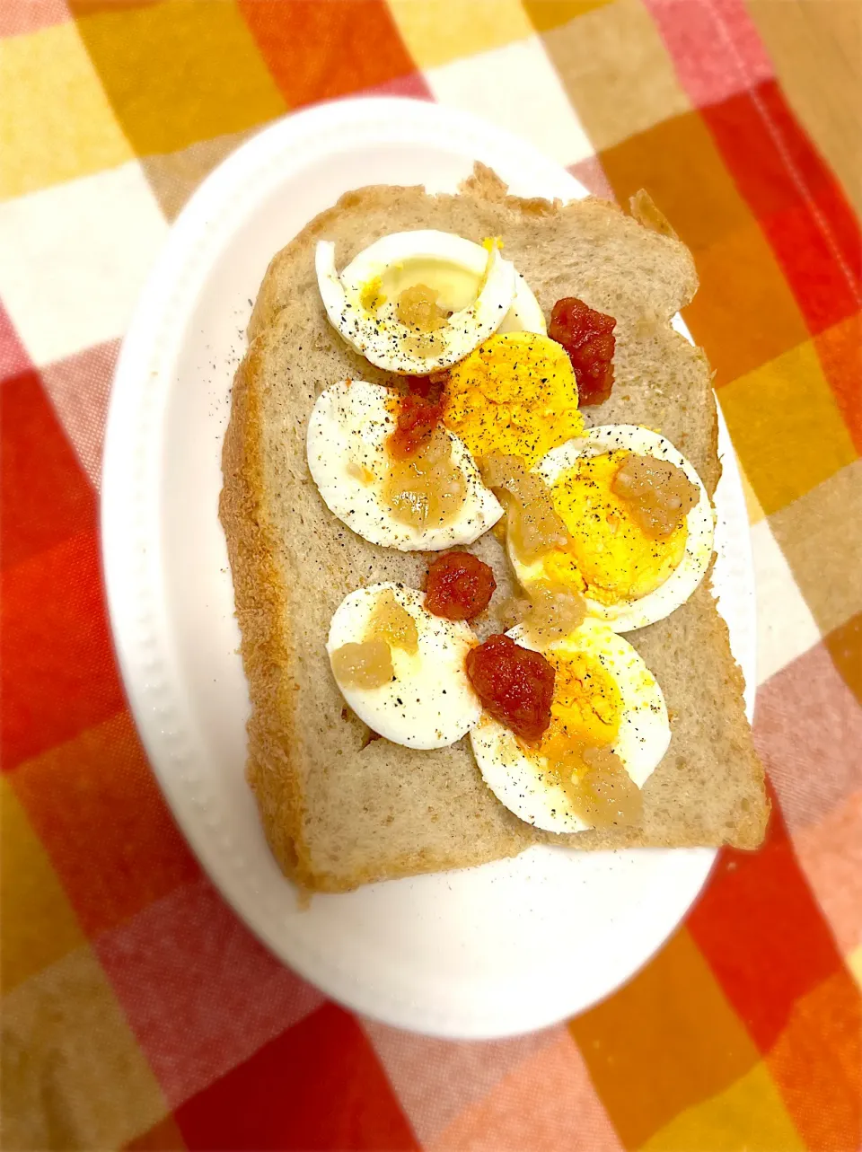 自家製玉ねぎ麹🧅でたまごトースト🍞🥚🍅|1614さん