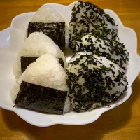 夫のおにぎり🍙弁当|もえさん