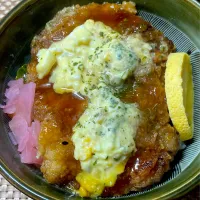 チキン南蛮丼|すくらんぶるえっぐさん