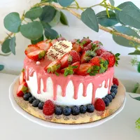 strawberry drip shortcake|Hitomi Yamamotoさん