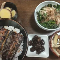 鰻丼とけんちん汁|アクちゃんさん