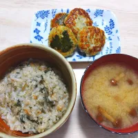 2025 0107　七草粥　鶏の大葉焼き　なめことわかめのお味噌汁|いもこ。さん