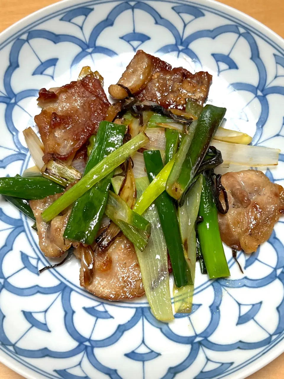 ねぎとカリカリ豚の塩昆布炒め|マシュマロールさん