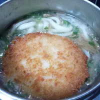 みぞれ仕立てのなめ茸と肉そぼろ入りとろみ付きコロッケうどん|darkbaronさん