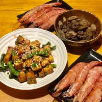 厚揚げとシシトウの旨辛オイスター炒め、牛蒡と牛肉のしぐれ煮、赤エビ|マユマユさん