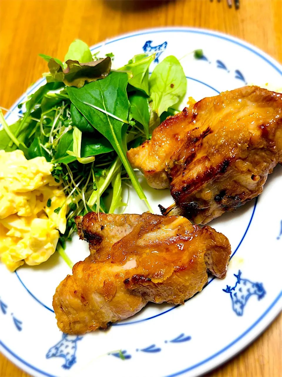 ”スペアリブ＆ベリーリーフサラダ”@ 自宅飯|平大さん
