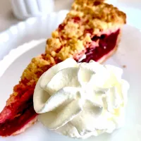 Cherry Crumb Pie| gonbenさん