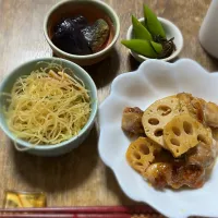 鶏と蓮根の甘辛炒め・春雨サラダ・スナップエンドウの塩昆布和え・茄子の煮浸し・潮汁・ご飯| ちびろ菌さん