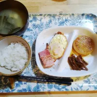 今日の朝食プレート