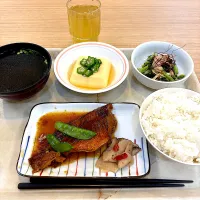 寮の晩ごはん😋|すかラインさん