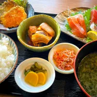 お刺身定食　パパの分|ももみさん