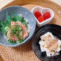 海鮮丼★長芋の梅肉和え| みゅうれおさん