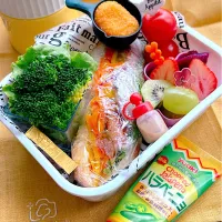 2025/01/22 ジェニーのバゲットでホットドッグ弁当|Blueberry🫐さん