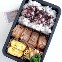 メンチカツ弁当！|ikumonさん